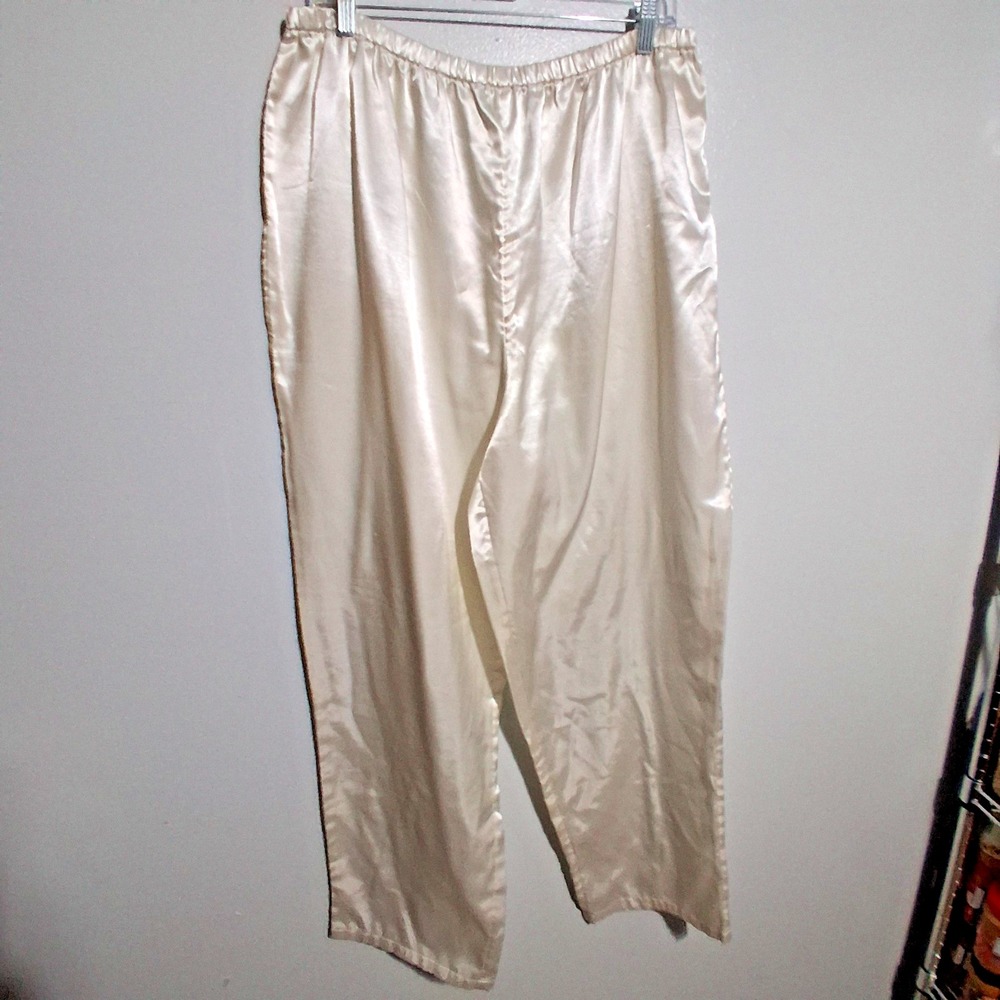 Willow Blossom White Womens Plus Size XL 2pc Pajama Set Collar Button Down - Picture 7 of 8